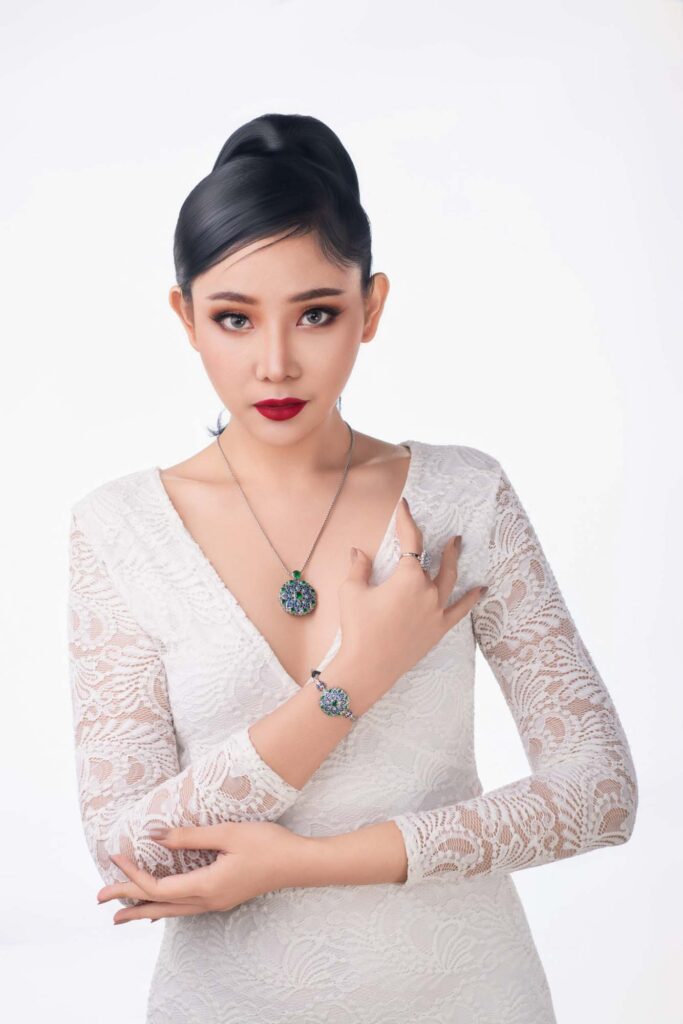 Bangkok product & jewelry photography by 6Corners Studio